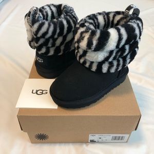 NEW Ugg Fluff Mini Quilted Zebra Size 8